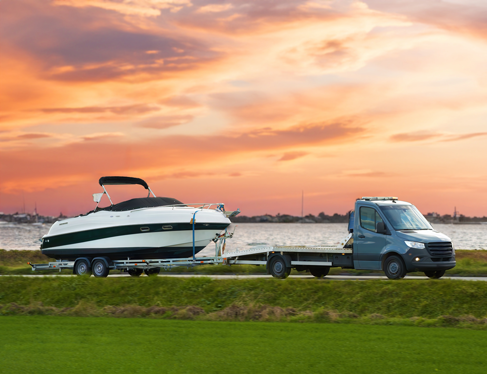 Long distance boat shipping company